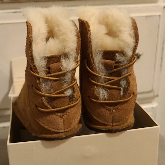 NWT UGG Baby Boots - Picture 3 of 7